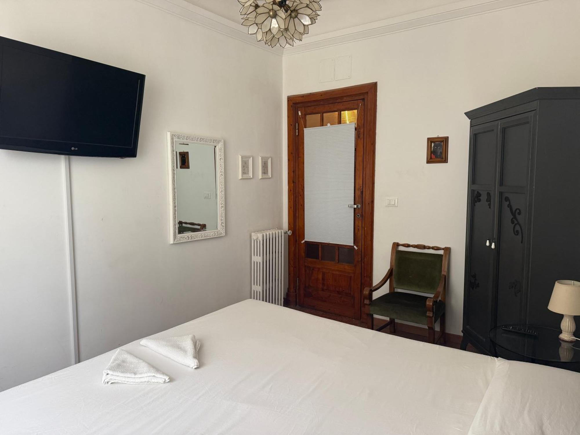 Porto Di Colombo - Affittacamere Vicino Spiaggia E Citta ジェノヴァ 部屋 写真
